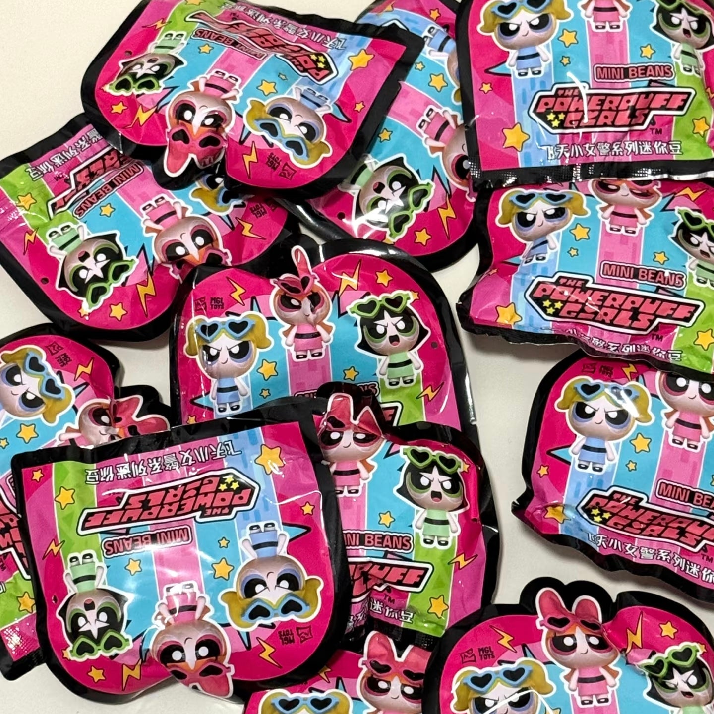 Power puffy girl- 1SET/36 PCS (OVER 39.99$ FREE SHIPPING