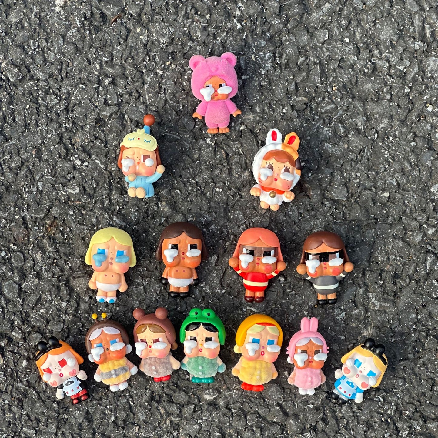 Crying baby 16-14PCS/1SET (OVER 39.99$ FREE SHIPPING)